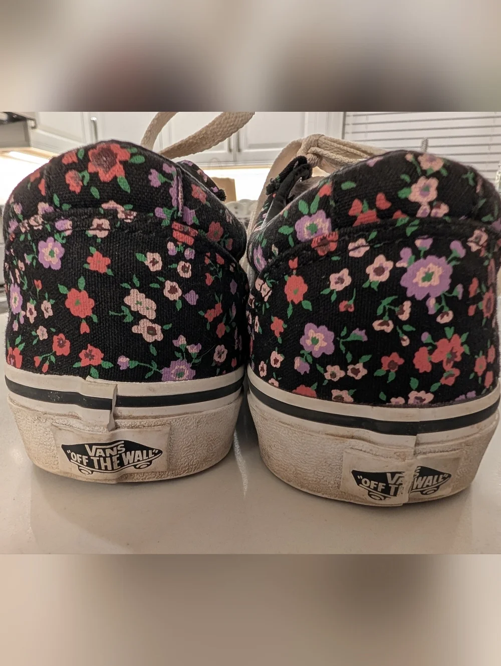 Vans low top